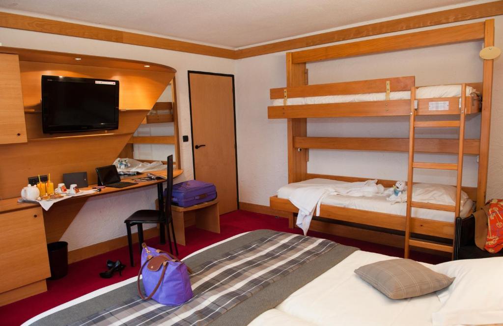 Hotel Les Vallees Labellemontagne La Bresse Bagian luar foto