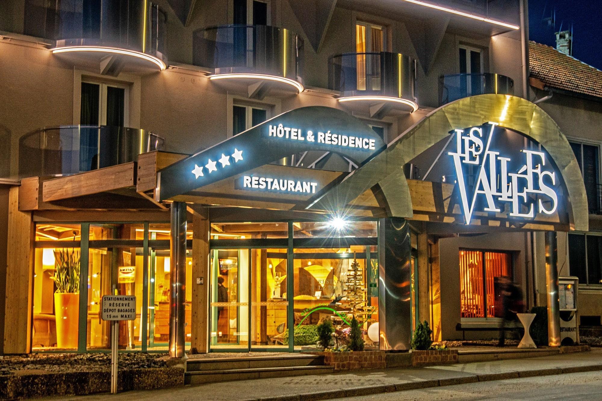 Hotel Les Vallees Labellemontagne La Bresse Bagian luar foto