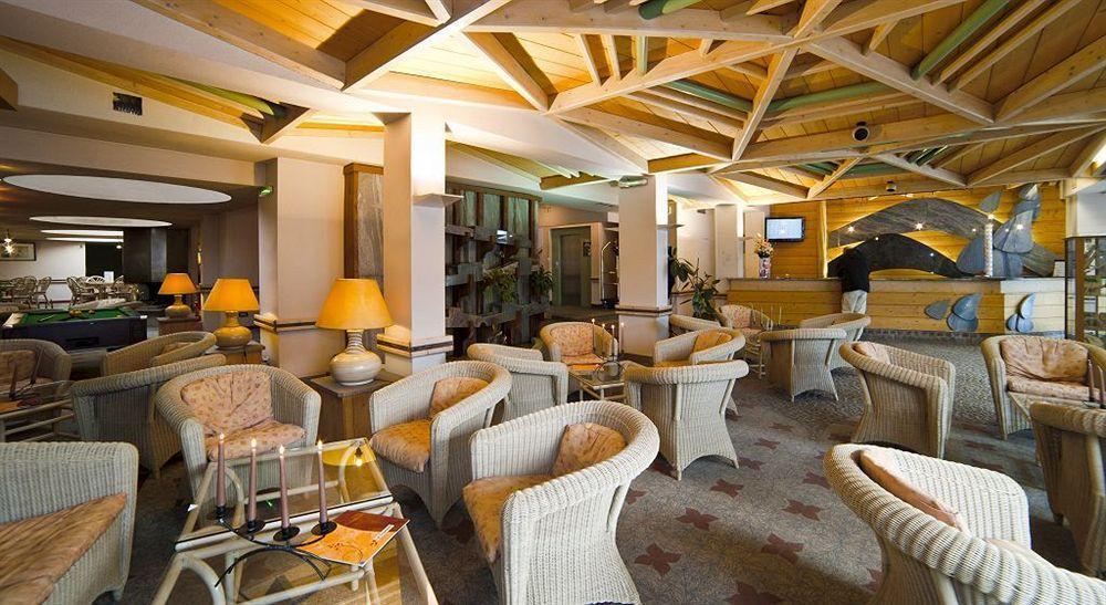 Hotel Les Vallees Labellemontagne La Bresse Bagian luar foto