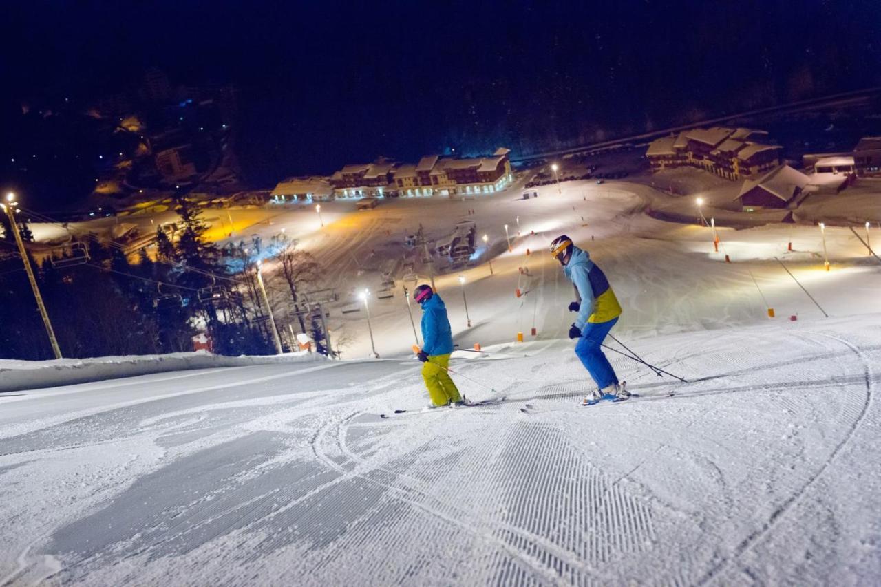 Hotel Les Vallees Labellemontagne La Bresse Bagian luar foto